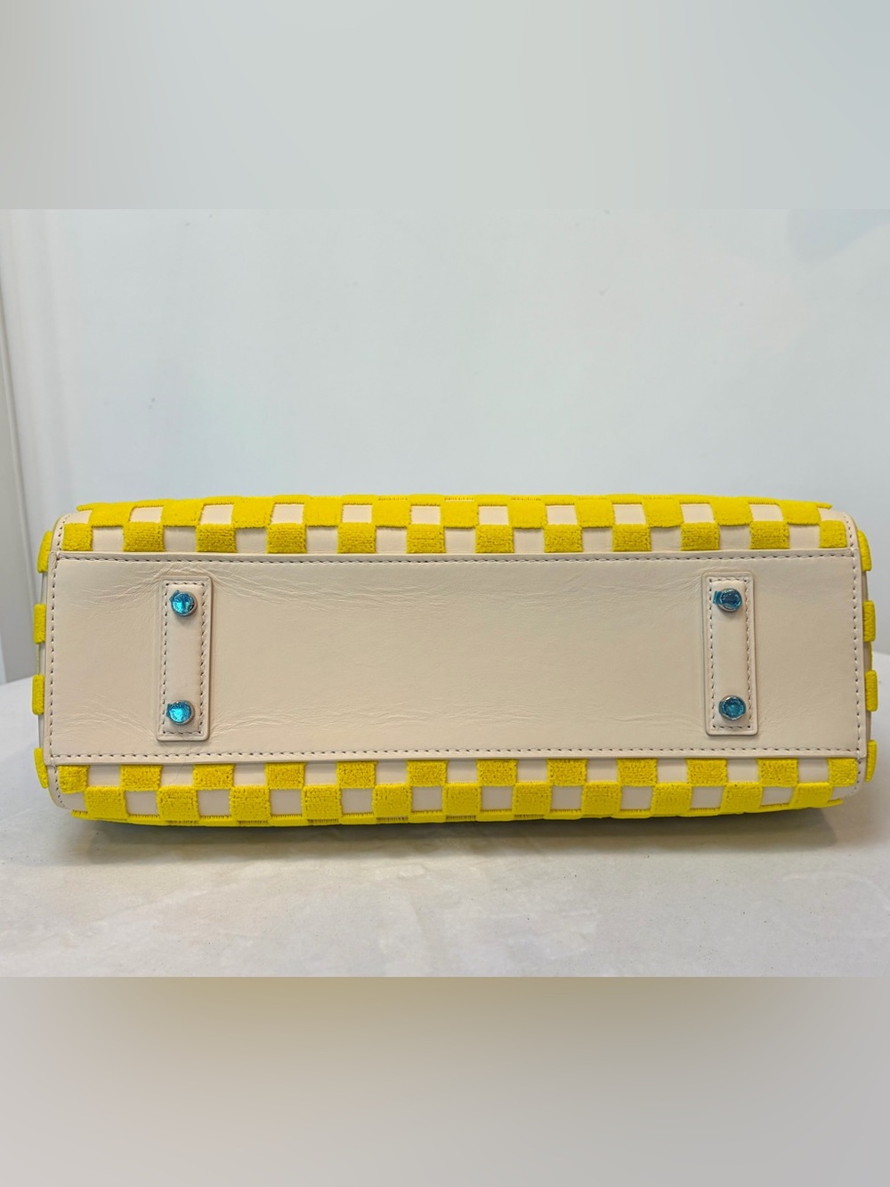 Louis Vuitton 2013 LTD Damier Plush Cube Speedy EastWest, yellow/silver, EUC🦄 - Picture 8 of 17